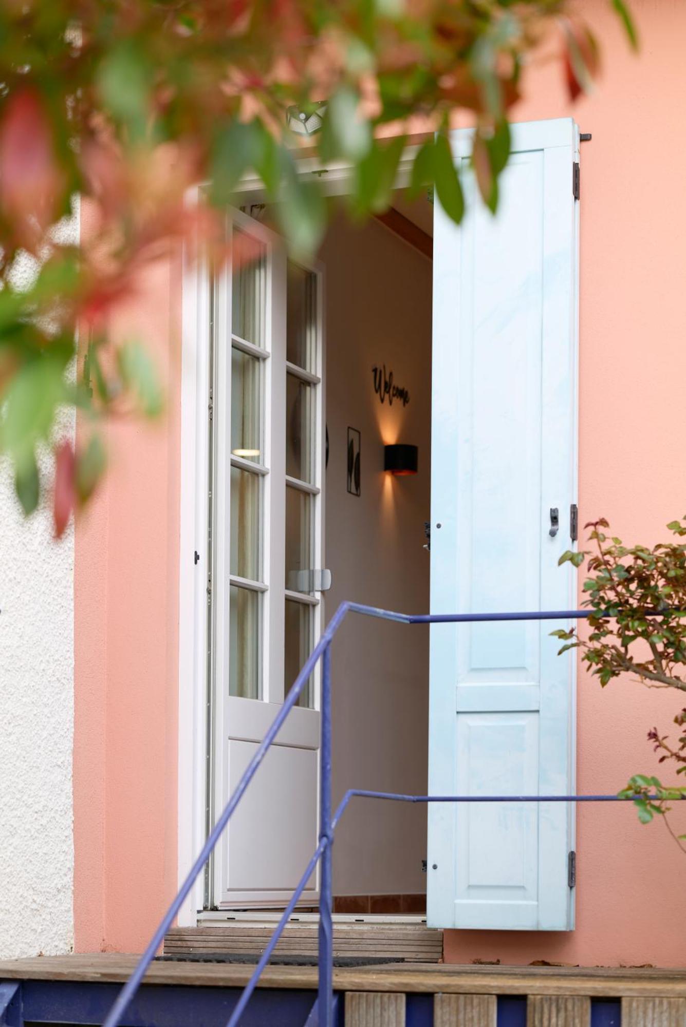 Stilvolle Gartenterrassenwohnung Mitten In Bregenz Bagian luar foto